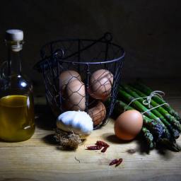 EASY AND TASTY: ” EGGS WITH ASPARAGUS AND GRANA PADANO”